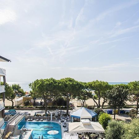 Hotel Miramare Lignano Sabbiadoro Eksteriør billede