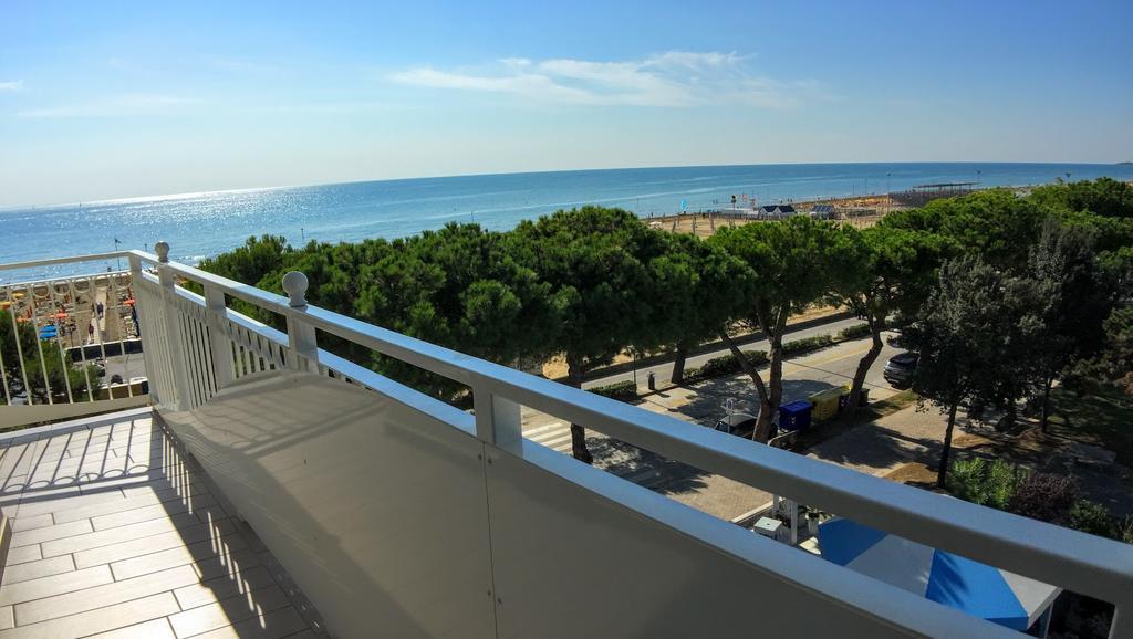 Hotel Miramare Lignano Sabbiadoro Eksteriør billede
