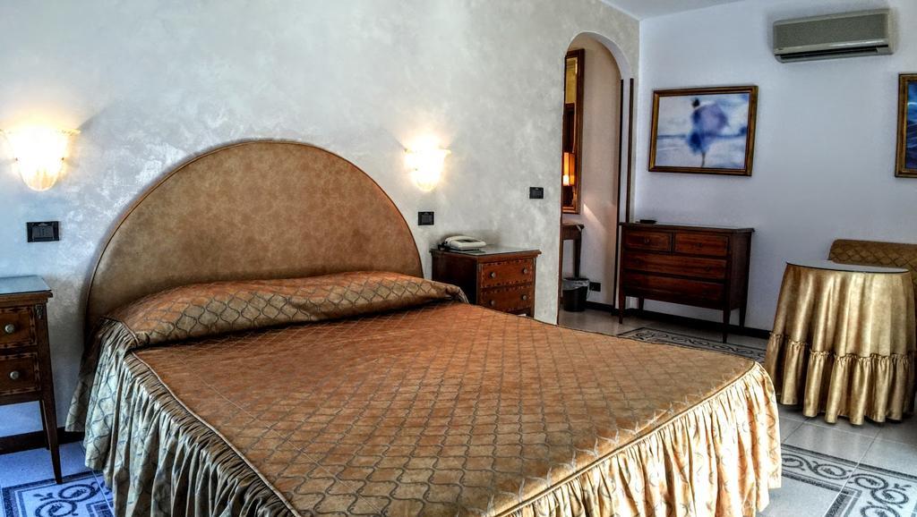 Hotel Miramare Lignano Sabbiadoro Eksteriør billede