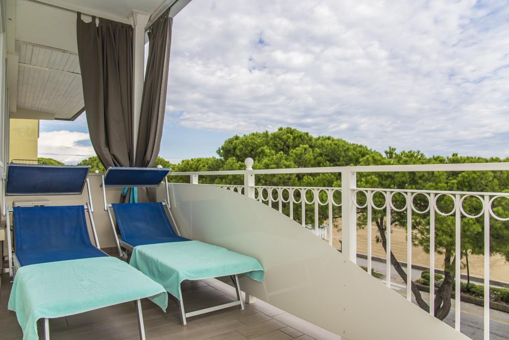 Hotel Miramare Lignano Sabbiadoro Eksteriør billede