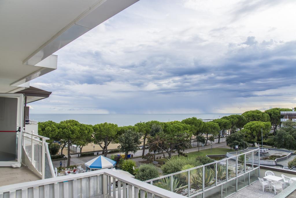 Hotel Miramare Lignano Sabbiadoro Eksteriør billede