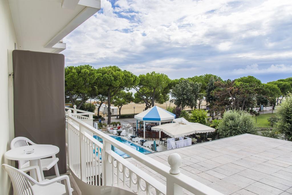 Hotel Miramare Lignano Sabbiadoro Eksteriør billede