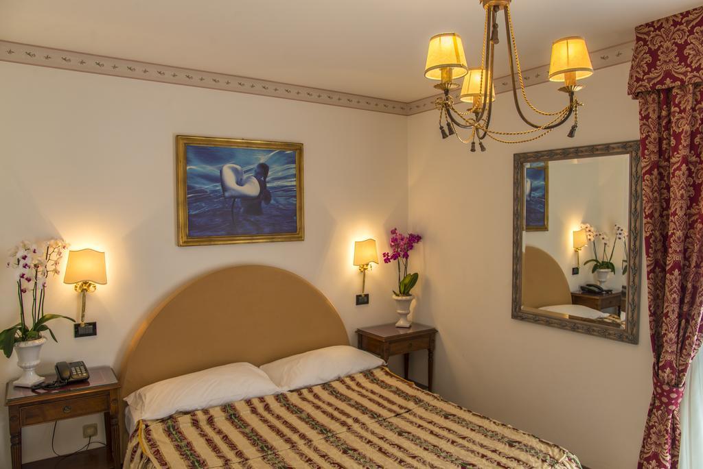 Hotel Miramare Lignano Sabbiadoro Eksteriør billede