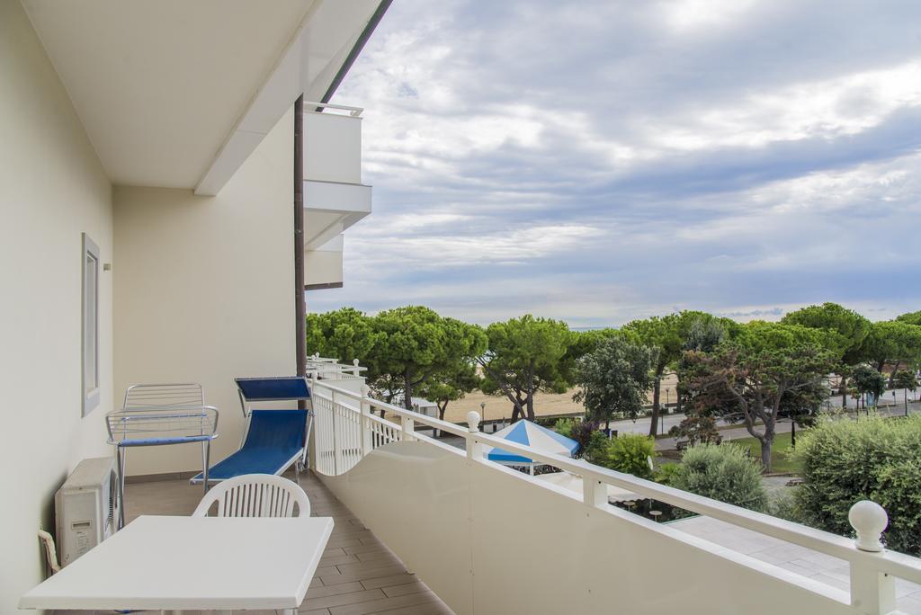 Hotel Miramare Lignano Sabbiadoro Eksteriør billede