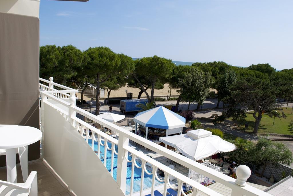 Hotel Miramare Lignano Sabbiadoro Eksteriør billede