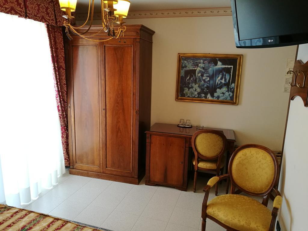 Hotel Miramare Lignano Sabbiadoro Eksteriør billede
