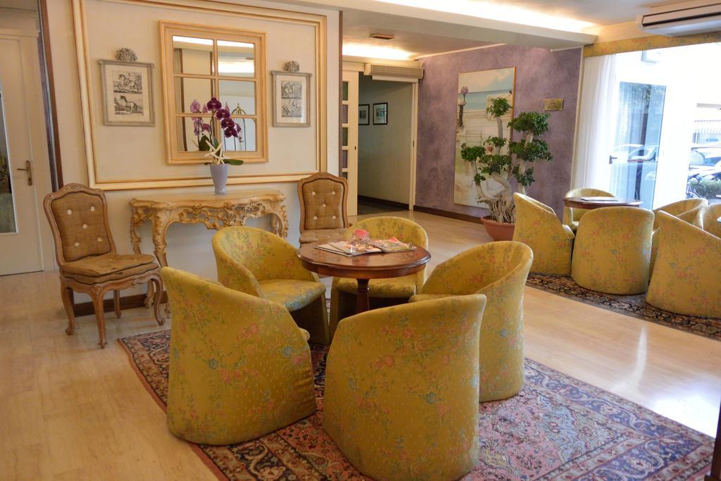 Hotel Miramare Lignano Sabbiadoro Eksteriør billede